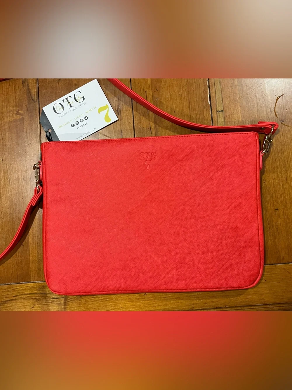 N/A vibrant red